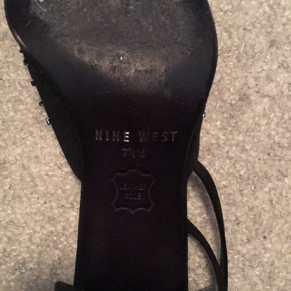 Shoes - Picture 2 of 3